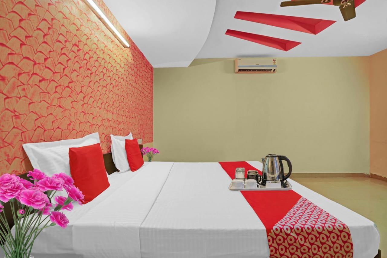 Oyo 87701 Lucky Farm Shāhpur Exterior foto