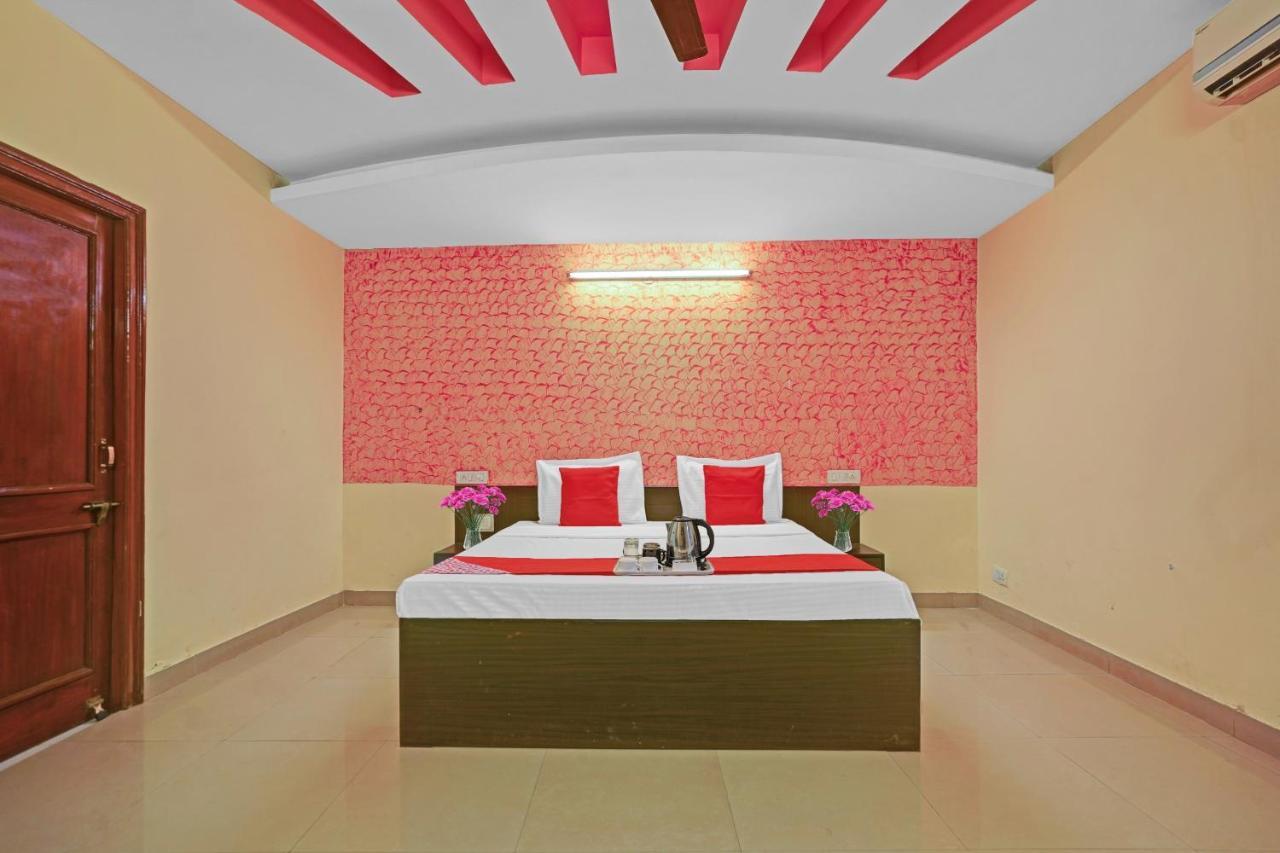Oyo 87701 Lucky Farm Shāhpur Exterior foto